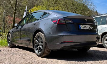 Tesla Model 3 2021 Heck