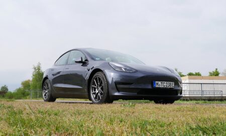 Tesla Model 3 2021 Header