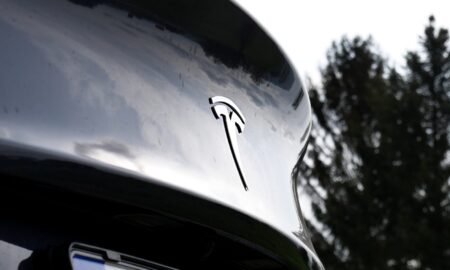 Tesla Model 3 2021 Logo Header
