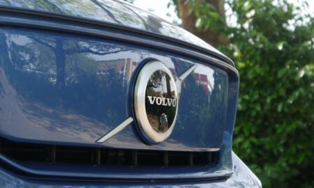 Volvo Logo Header