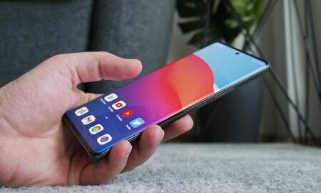 Zte Axon 30 Ultra Hand