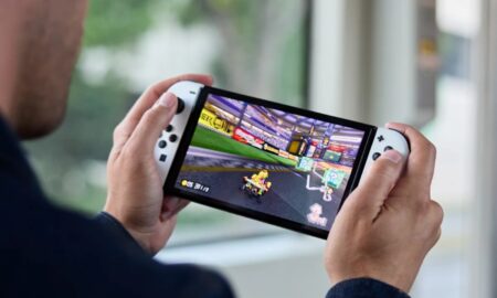 Nintendo Switch Oled 2021 Mario Kart Header