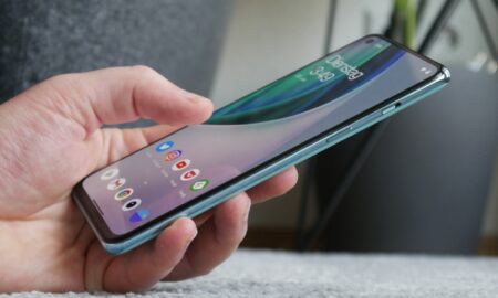 Oneplus Nord 2 Hand