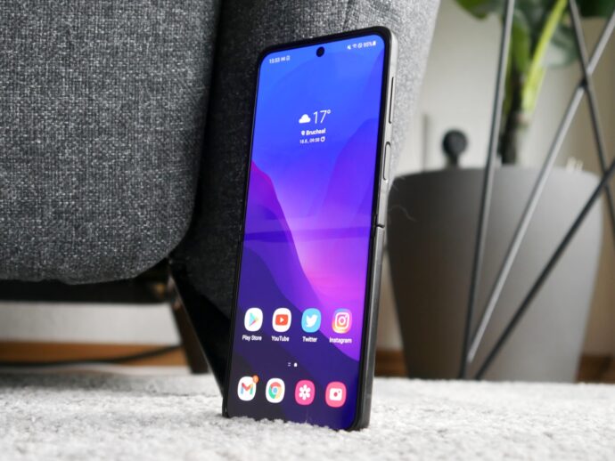 Samsung Galaxy Z Flip 3 Display