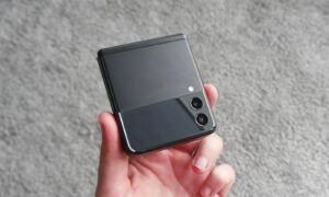 Samsung Galaxy Z Flip 3 Zu