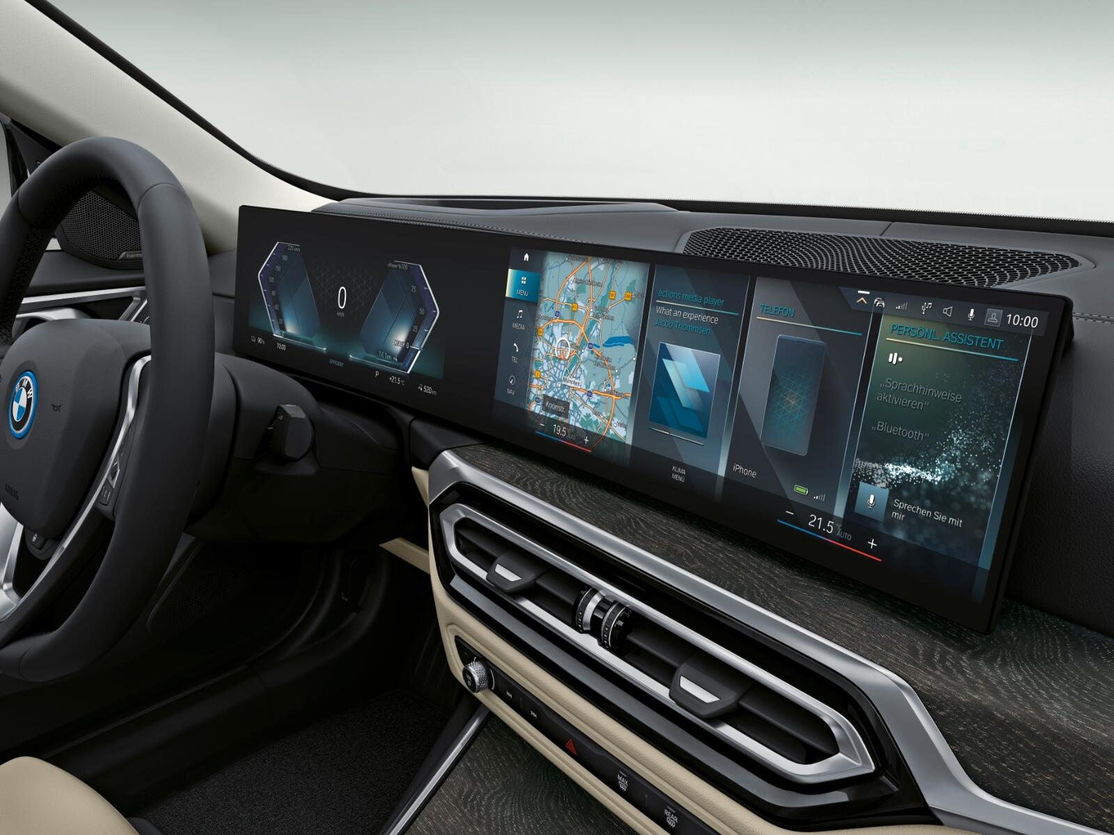 BMW i4 integriert Apple CarPlay auch in das Head-Up-Display