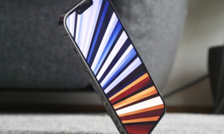 Apple Iphone 2021 Header