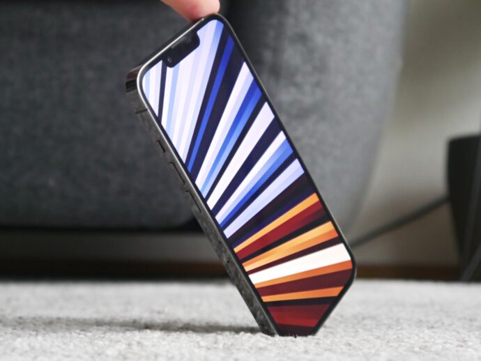 Apple Iphone 2021 Header