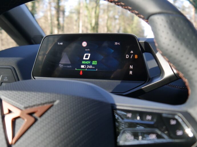 Cupra Born Mini Display