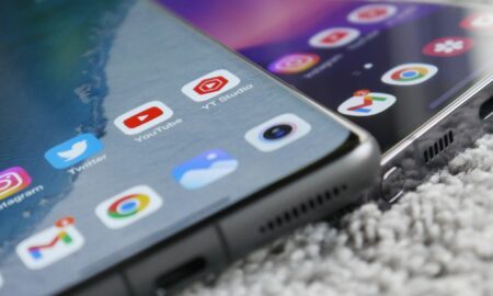 Samsung Galaxy S22 Ultra Xiaomi 12 Pro App Android
