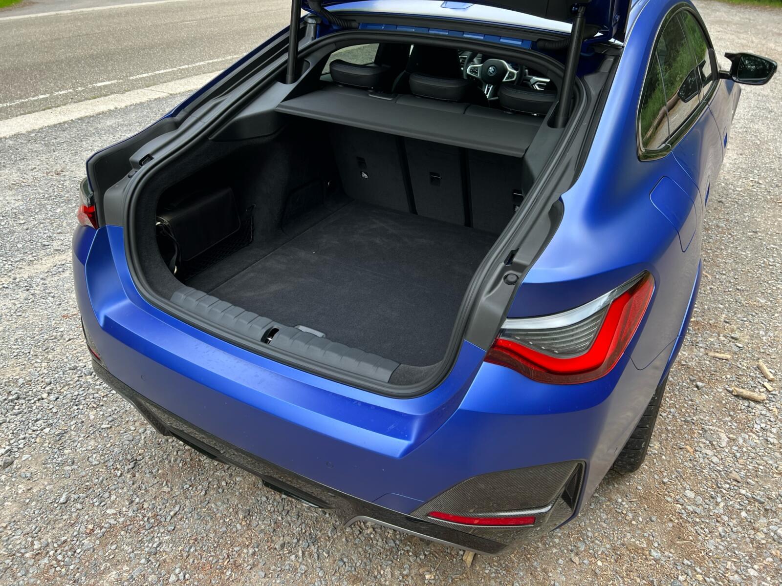 Bild › Bmw I4 M50 Kofferraum