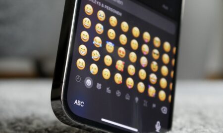 Emoji Iphone Header