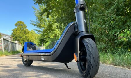 Niu Kqi3 Sport E Scooter Front