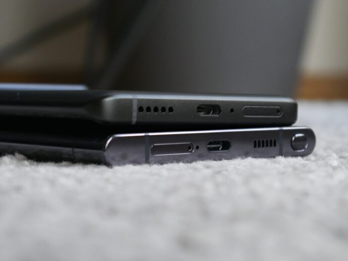 Samsung Galaxy S22 Ultra Vivo X80 Pro Usb C