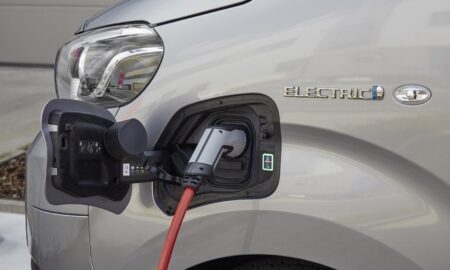 Toyota Laden Elektro