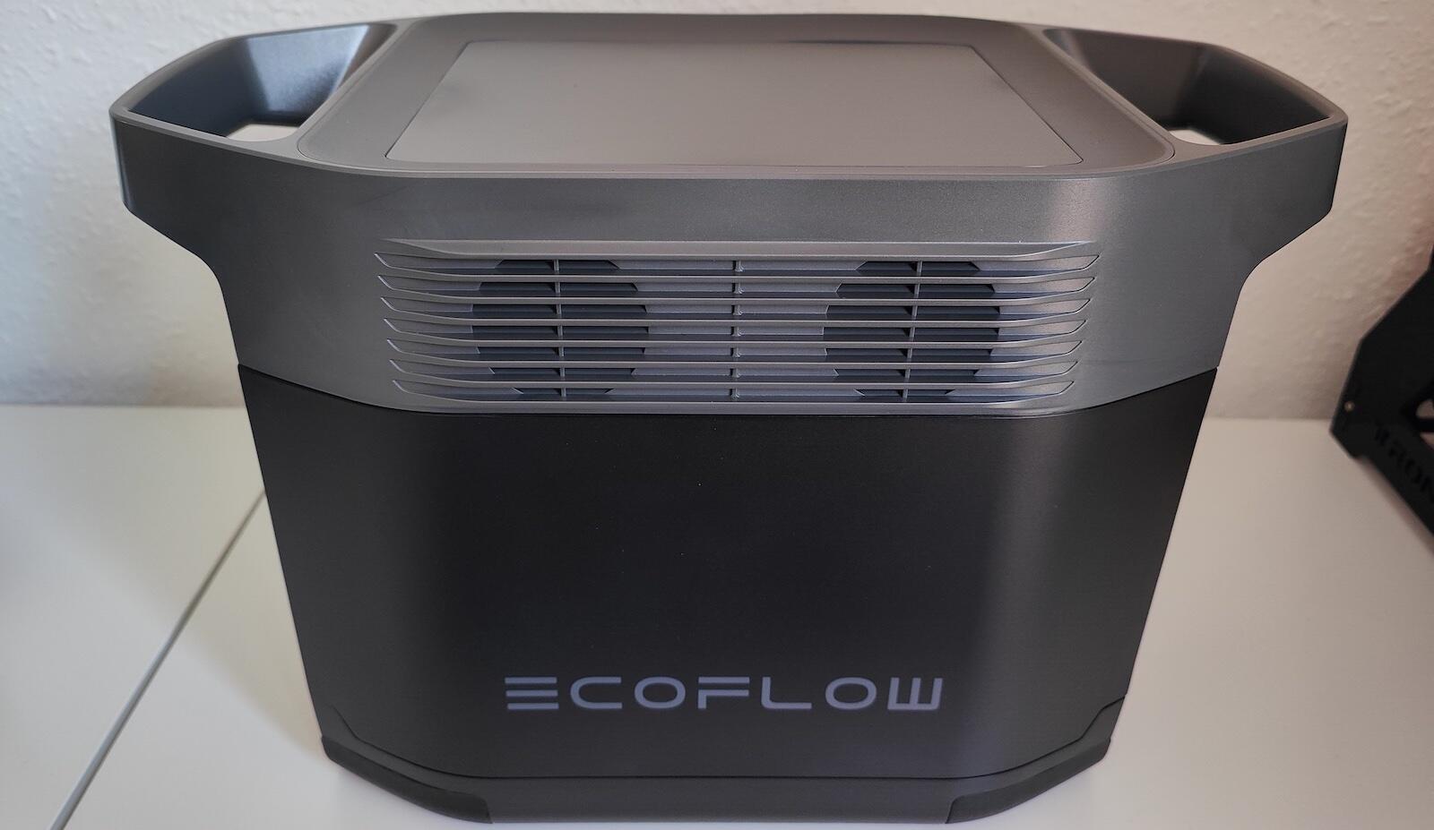 Ecoflow Delta Powerstation Ansicht Luefter Und Griffe