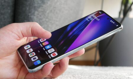 Oneplus 10t Hand
