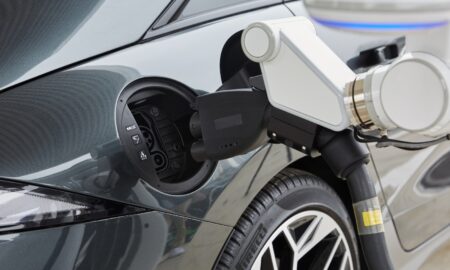 Hyundai Laden Elektro Roboter Header