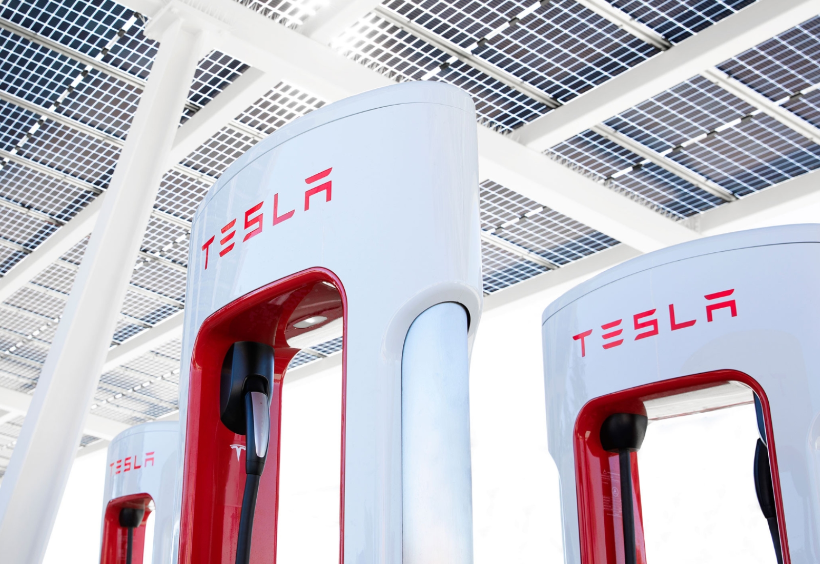 Elektroautos laden: Tesla hat in den USA gewonnen