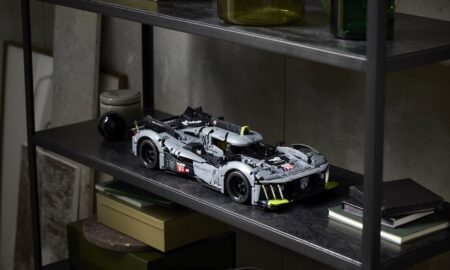 Lego Technic Peugeot 9x8 Header