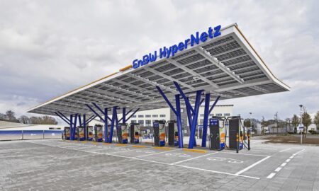 20230504 Bild 1 Der Schnellladepark Großburgwedel Ist Mit 32 Hpc Ladepunkten Der Zweitgrößte Enbw Standort