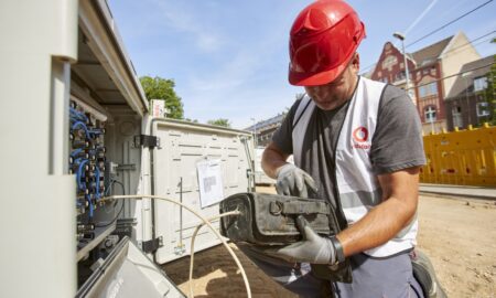 Vodafone Netzausbau Kabel Glasfaser Baustelle