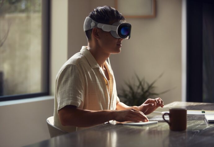 Apple Vision Pro Office