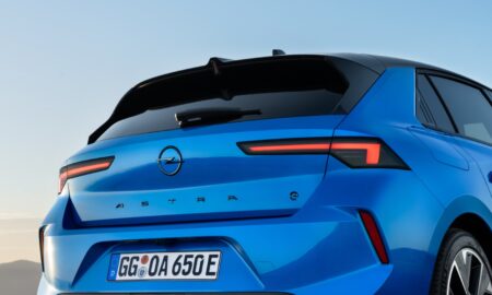 Opel Astra Electric Header