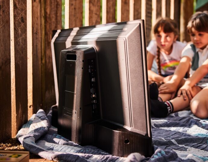 Peaq Portable Tv Kinofeeling Unterm Sternenhimmel