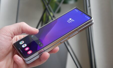 Samsung Galaxy Z Fold 5 Zu Hand