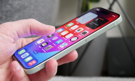Apple Iphone 15 Ios Hand Header