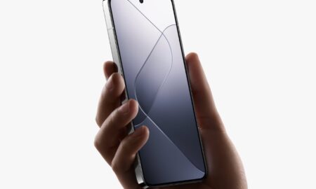 Xiaomi 14 Hand