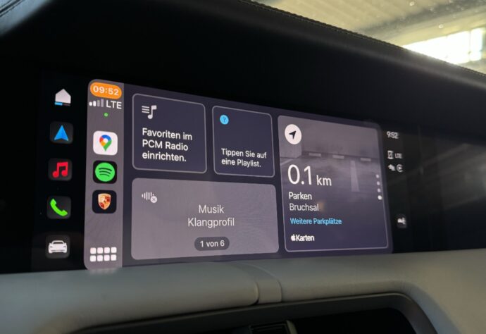 Porsche Taycan Apple Carplay App