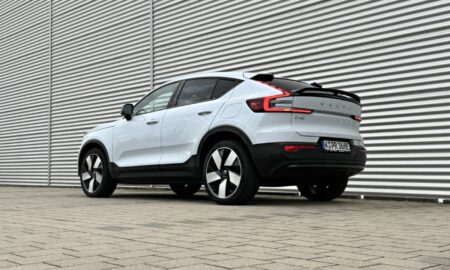 Volvo C40 2024 Header