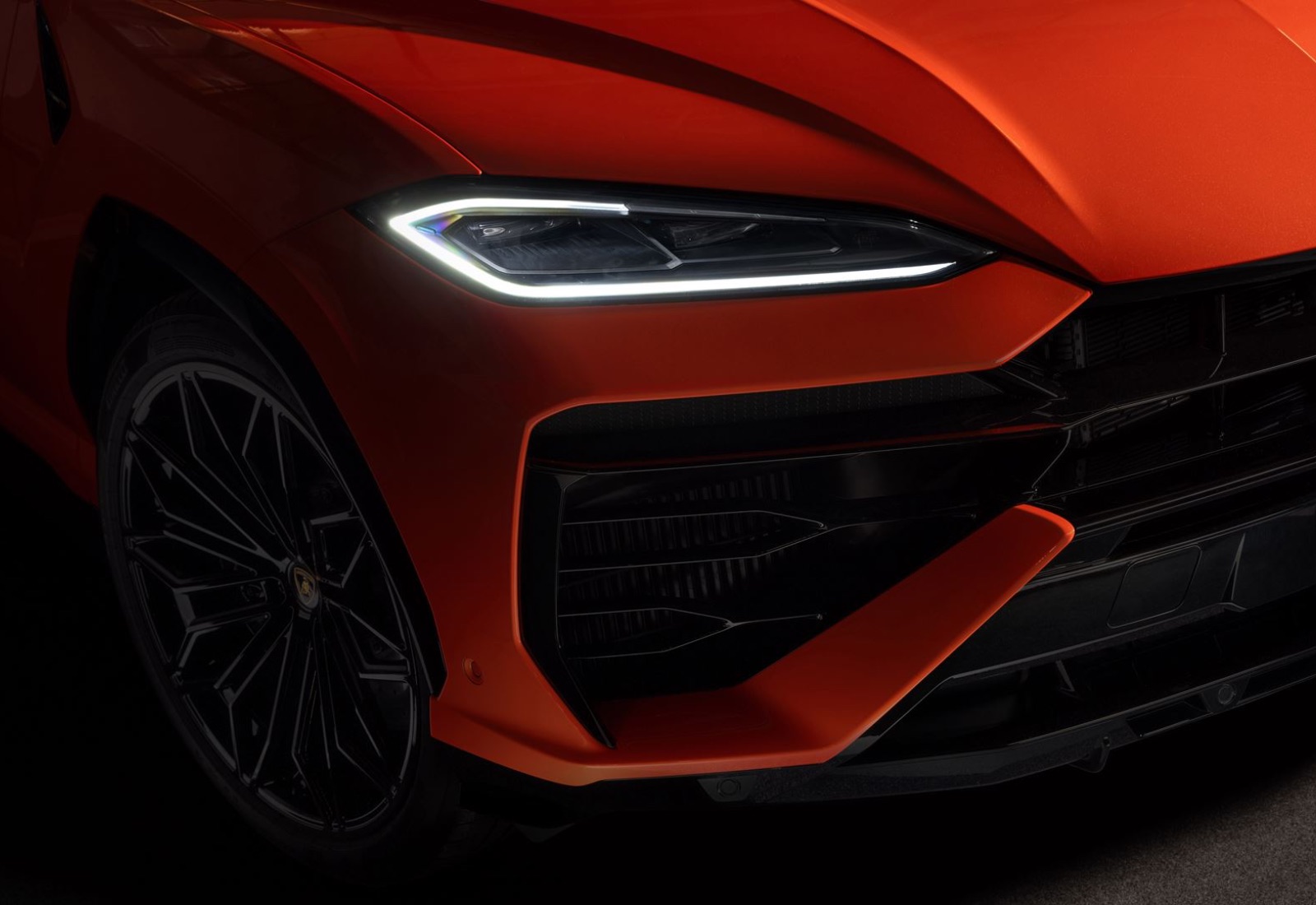 Lamborghini Urus Se Header