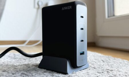 Anker 240w Dock Front