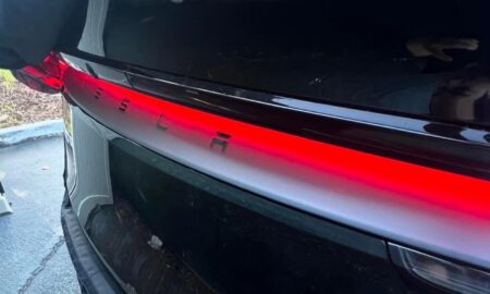 Tesla Model Y 2025 Licht Leak