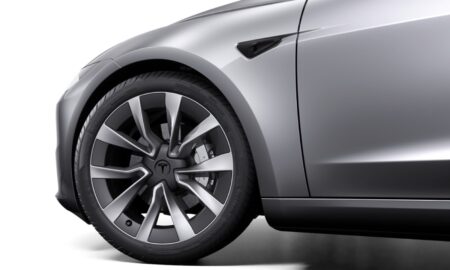 Tesla Model 3 2024 Silber
