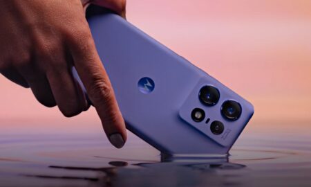 Motorola Edge Header