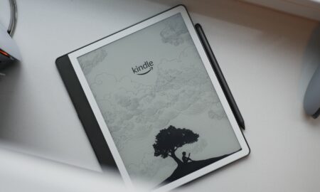 Amazon Kindle Scribe 2024 Front