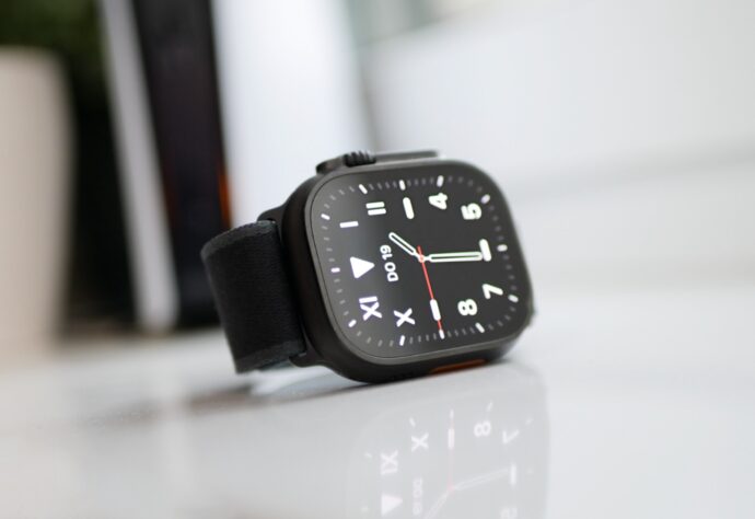 Apple Watch Ultra 2 Schwarz Header