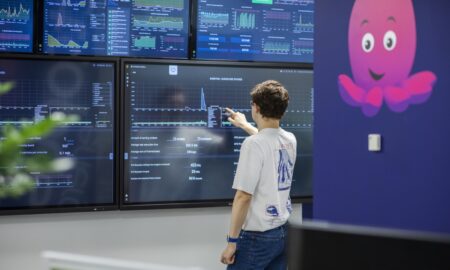 Looking At Tech Screens 1