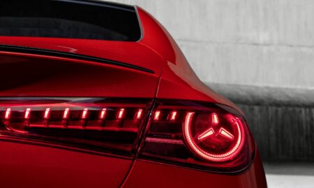 Der Neue Mercedes Benz Cla: Großartig, Mühelos, Intuitiv Und Flexibel The All New Mercedes Benz Cla: Gorgeous, Effortless, Intuitive, And Flexible.