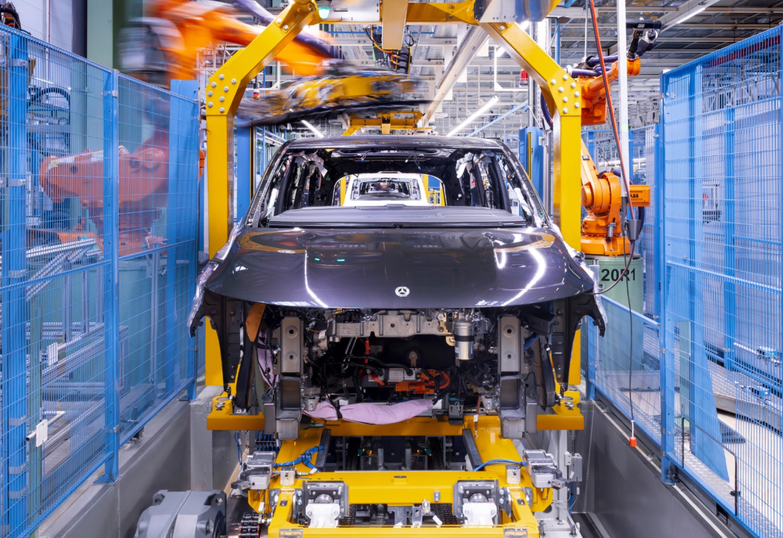 Mercedes-startet-Produktion-des-elektrischen-Familienautos